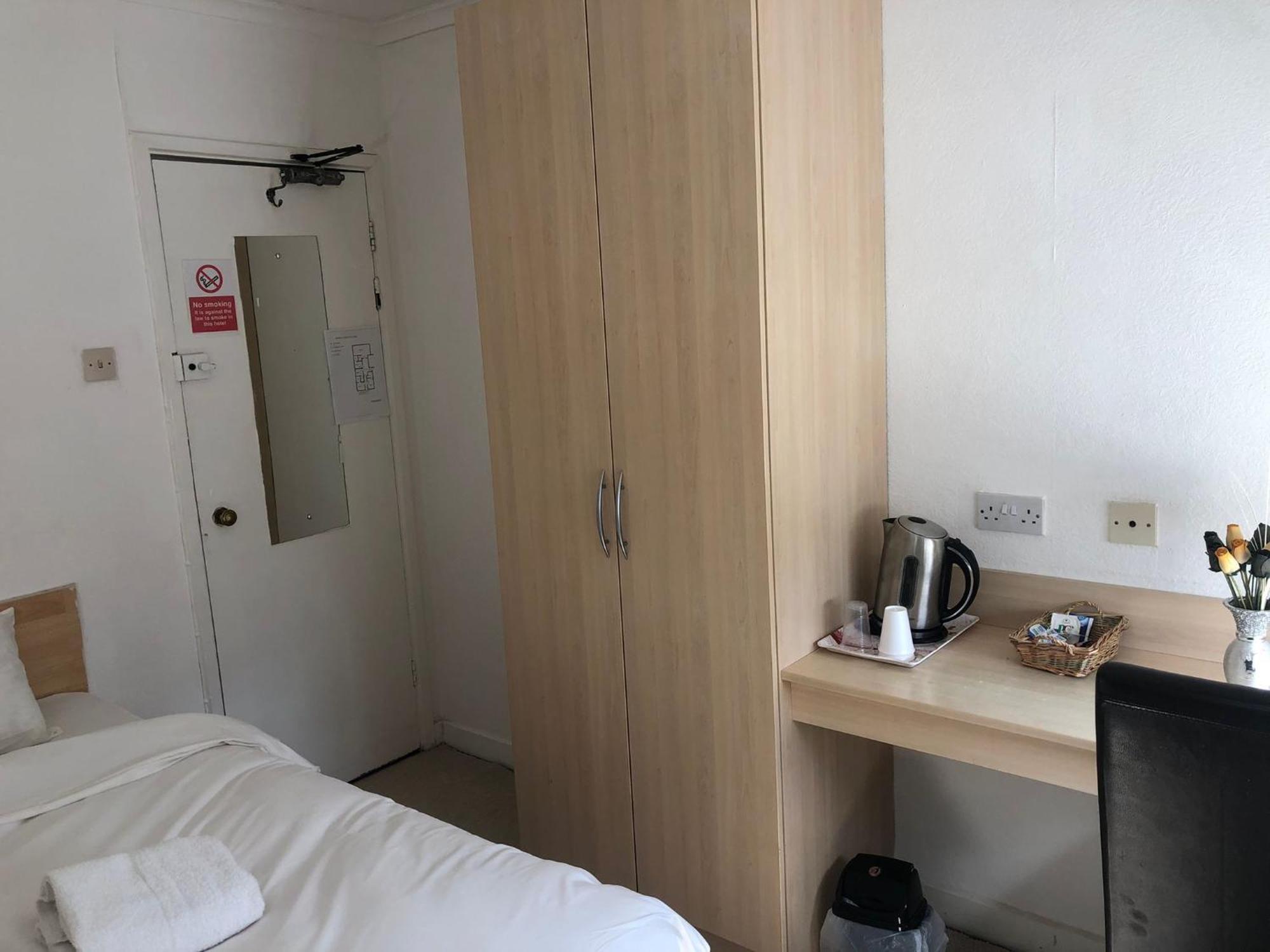 Star Hotel, South Лестер Экстерьер фото