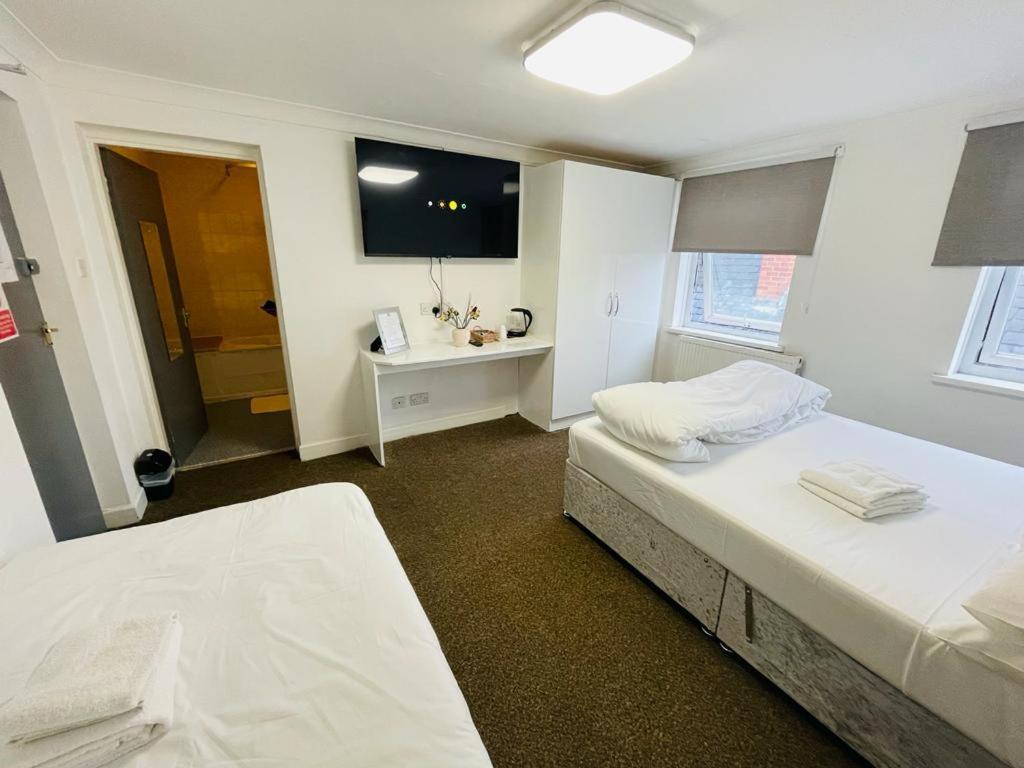 Star Hotel, South Лестер Экстерьер фото