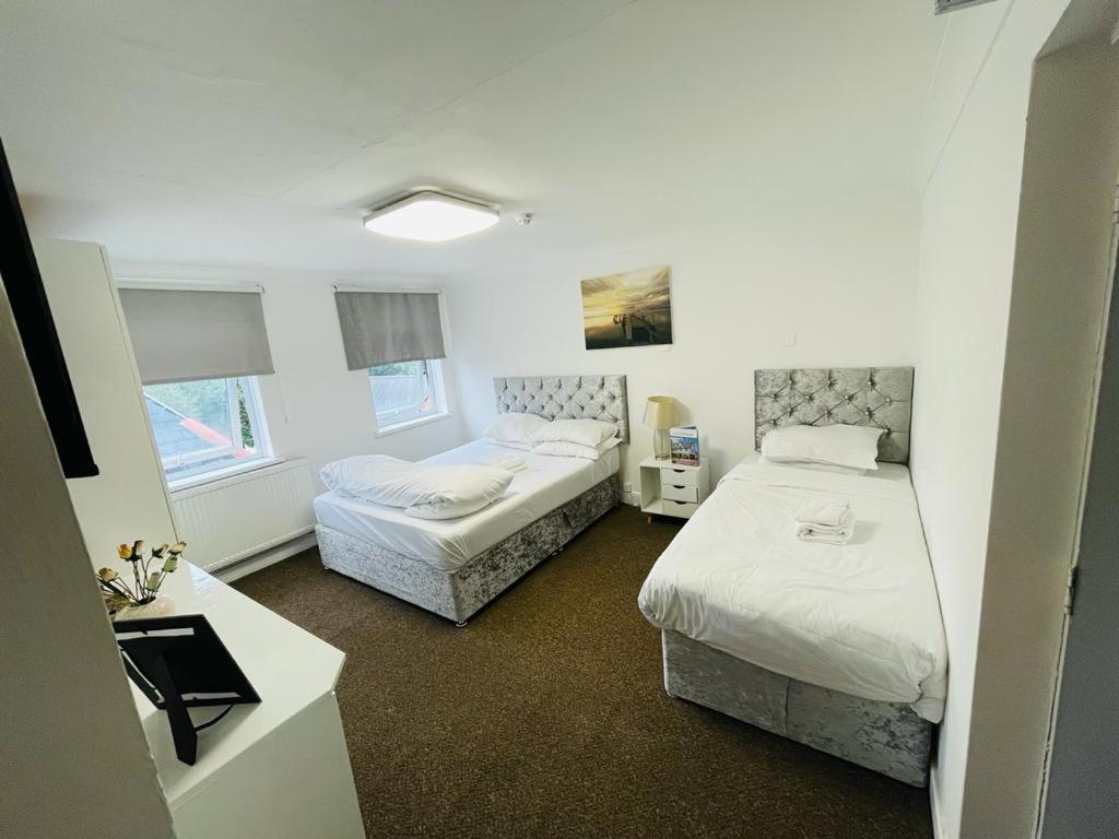 Star Hotel, South Лестер Экстерьер фото