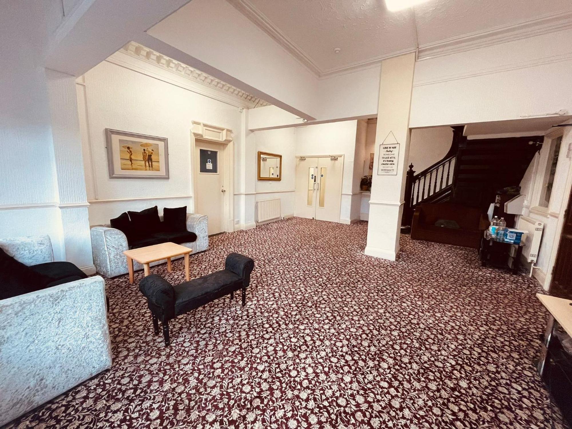 Star Hotel, South Лестер Экстерьер фото