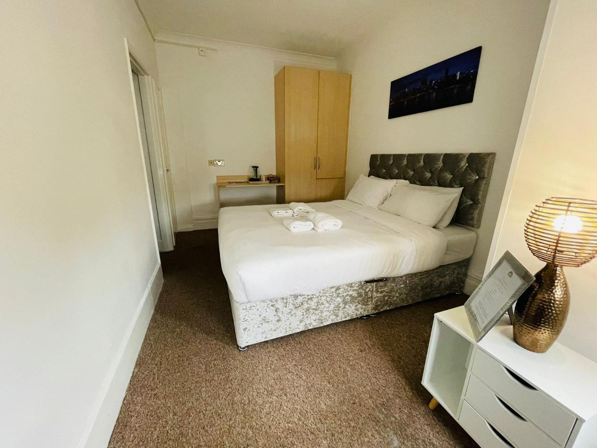Star Hotel, South Лестер Экстерьер фото